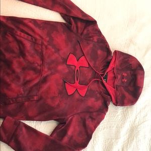 Men’s red under armour pullover size small!